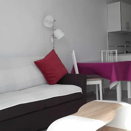 Gracioseros Sol Y Piscina * بويرتو ذيل كارمين